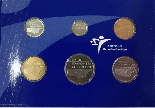 2001 Różne Guldeny -Zestaw